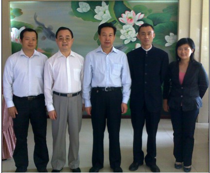 湖北省委統(tǒng)戰(zhàn)部副巡視員劉愛(ài)黨一行考察新特光電