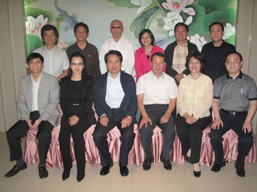 省政府副秘書(shū)長(zhǎng)譚天星等調(diào)研新特光電