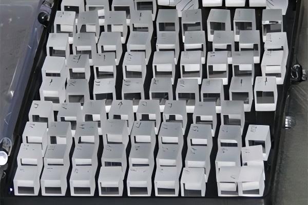 LBO晶體：非線性光學(xué)領(lǐng)域的高效變頻解決方案